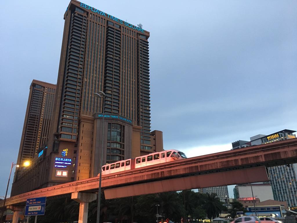 Rainbow Service Suite At Times Square كوالالمبور المظهر الخارجي الصورة