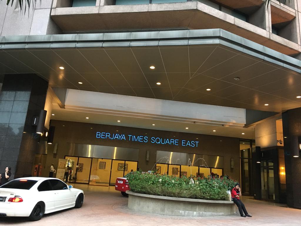 Rainbow Service Suite At Times Square كوالالمبور المظهر الخارجي الصورة